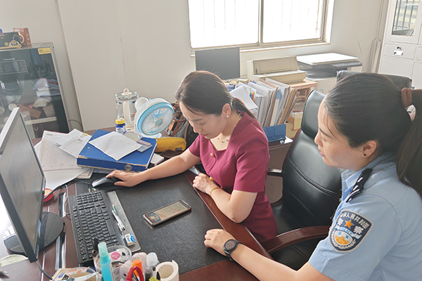 “打擊網(wǎng)絡(luò)謠言，凈化網(wǎng)絡(luò)空間”——...”